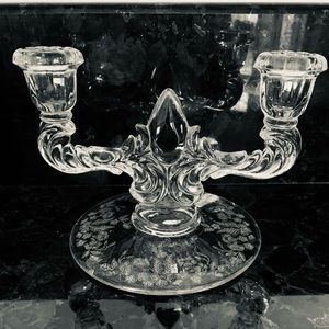 New Martinsville Glass Teardrop Double Candle Holder Meadow Wreath Etched Base